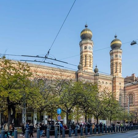 Extra Central And New Studio Budapest Bagian luar foto